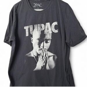 Tupac black cotton t-shirt Size XL #rapper #hiphop